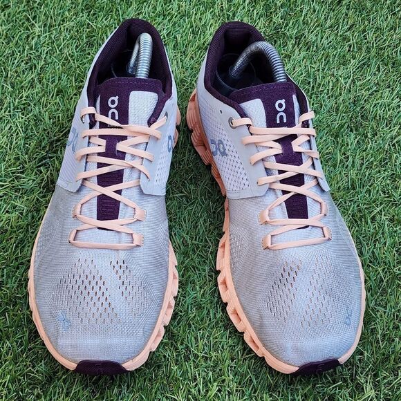 ON CLOUD X - Womens Athletic Shoes - SIZE 10 - - PLEASE See All Pictures - Picture 2 of 9